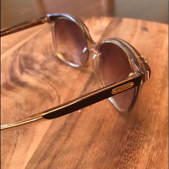 Chloe Sunglasses with case - Picture 4 of 8